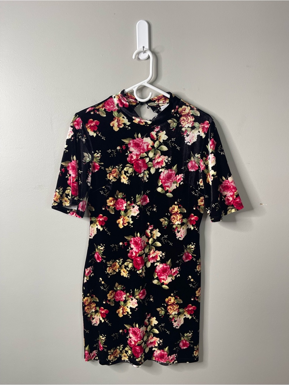 CURRENT PROJECT Black Floral Velour Open Back Mini Dress Sz M